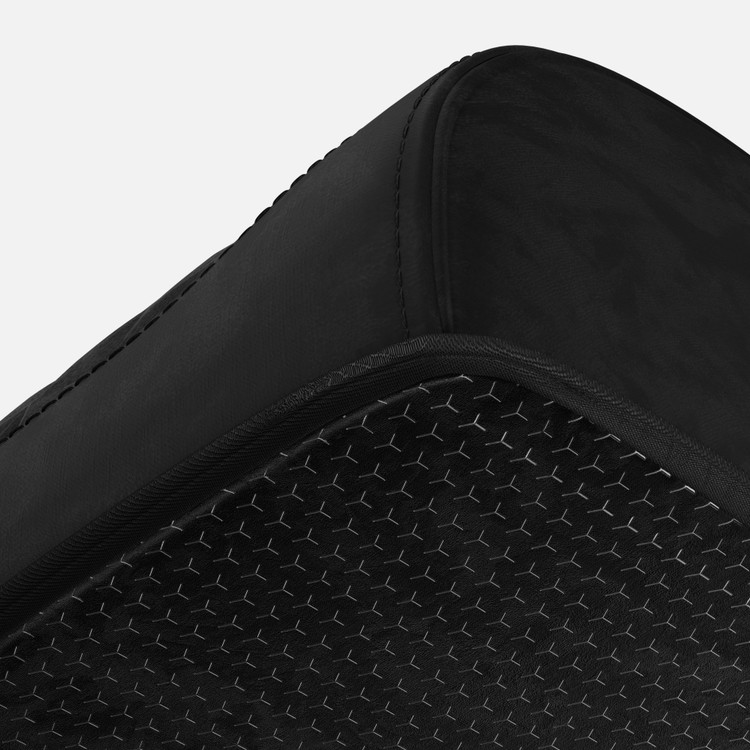 FPILLOW-F-BLACK_02.jpg